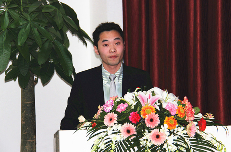巅峰国际网站成都公司2012年度总结表扬会