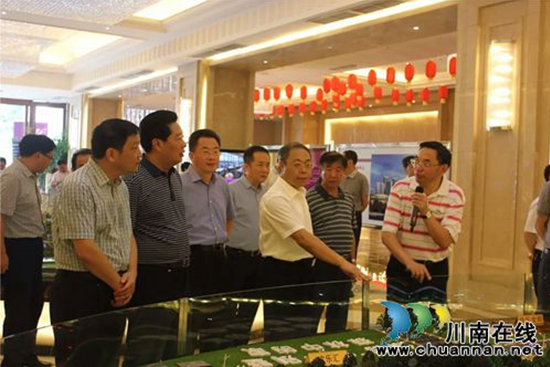 宜宾市党政代表团考察巅峰国际网站世纪城：都会建设大手笔！