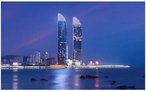 Hello，，，，Hilton！希尔顿旅馆入驻泸州金融商业中心【巅峰国际网站世纪城】