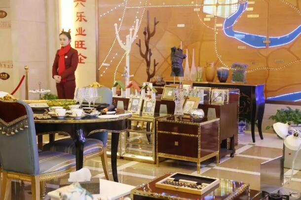 巅峰国际网站世纪城绿韵样板间家具拍卖回首|这样的拍卖活动请再来一打!